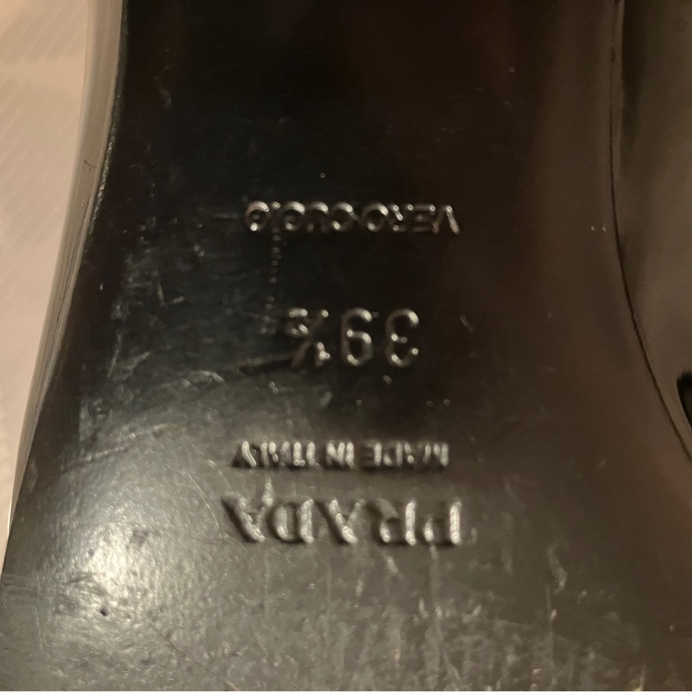 Prada Black and Cream Patent Leather Pumps with Prada Buckle - Picture 7 of 7